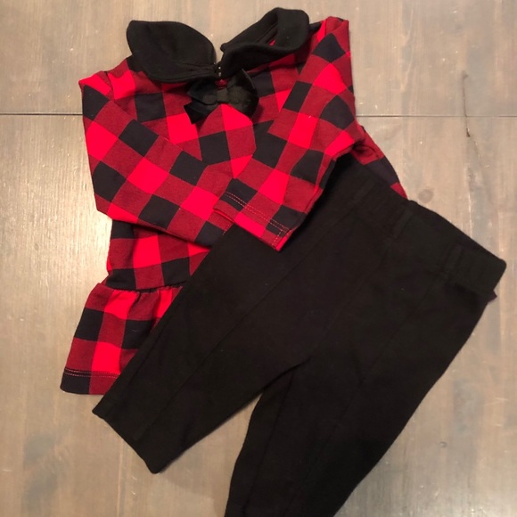 2/$15🍒 3-6M Plaid Baby Girl’s Outfit - Picture 2 of 4
